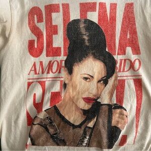 Men’s medium Selena quintanilla “Amor prohibido” Tour shirt from 1994